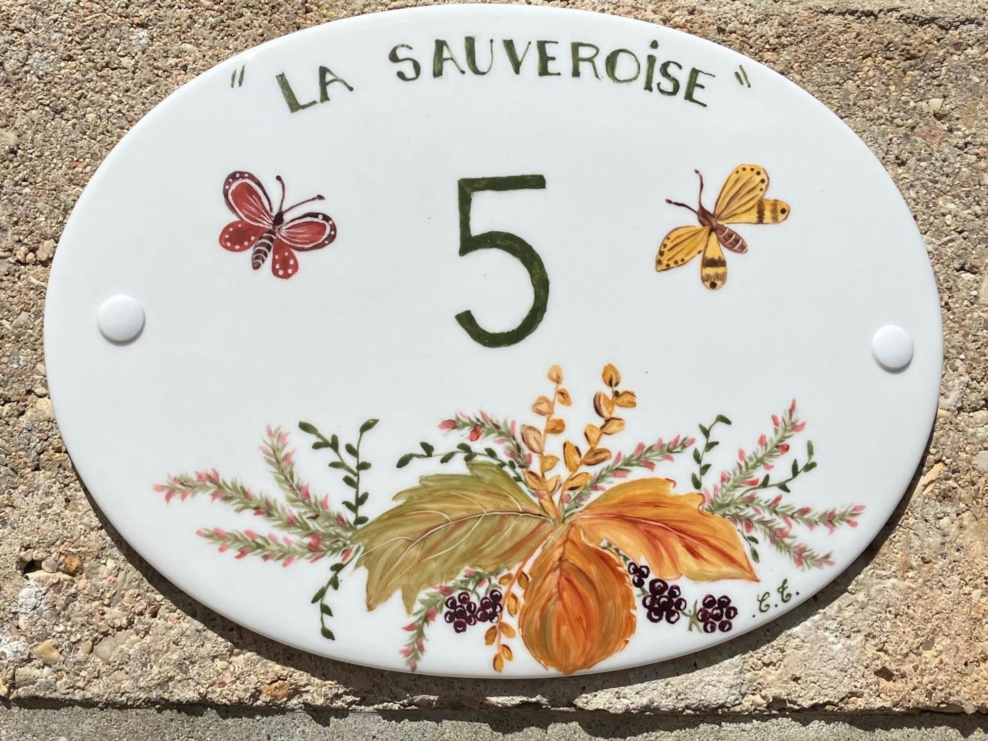 La Sauveroise Saint-Sauveur-en-Puisaye Ngoại thất bức ảnh